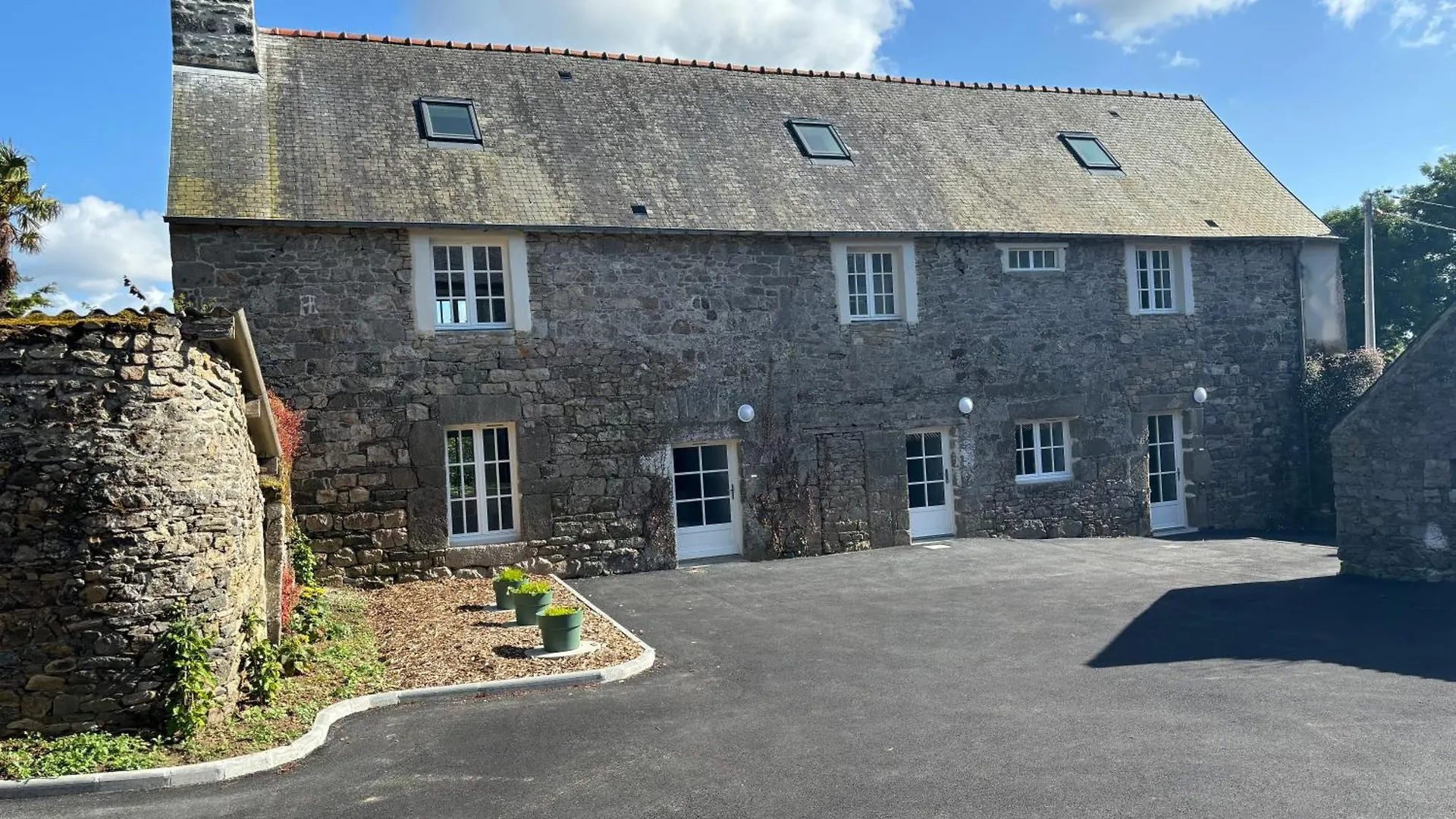 Gites Du Manoir De Kergoniou Saint Joseph Paimpol