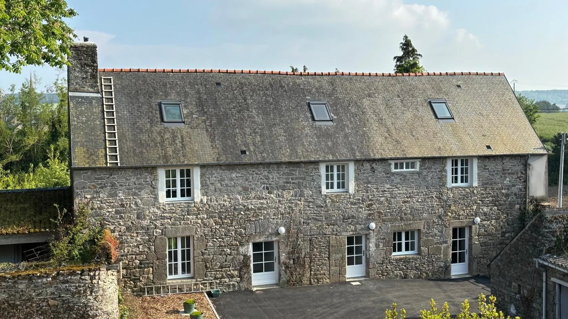 Gites Du Manoir De Kergoniou Saint Joseph Paimpol 0*,  France