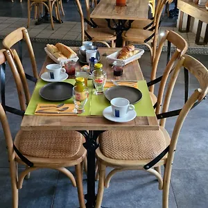 chambres-dhotes-du-bistrot-dici.hotels-rhonealpes.com/